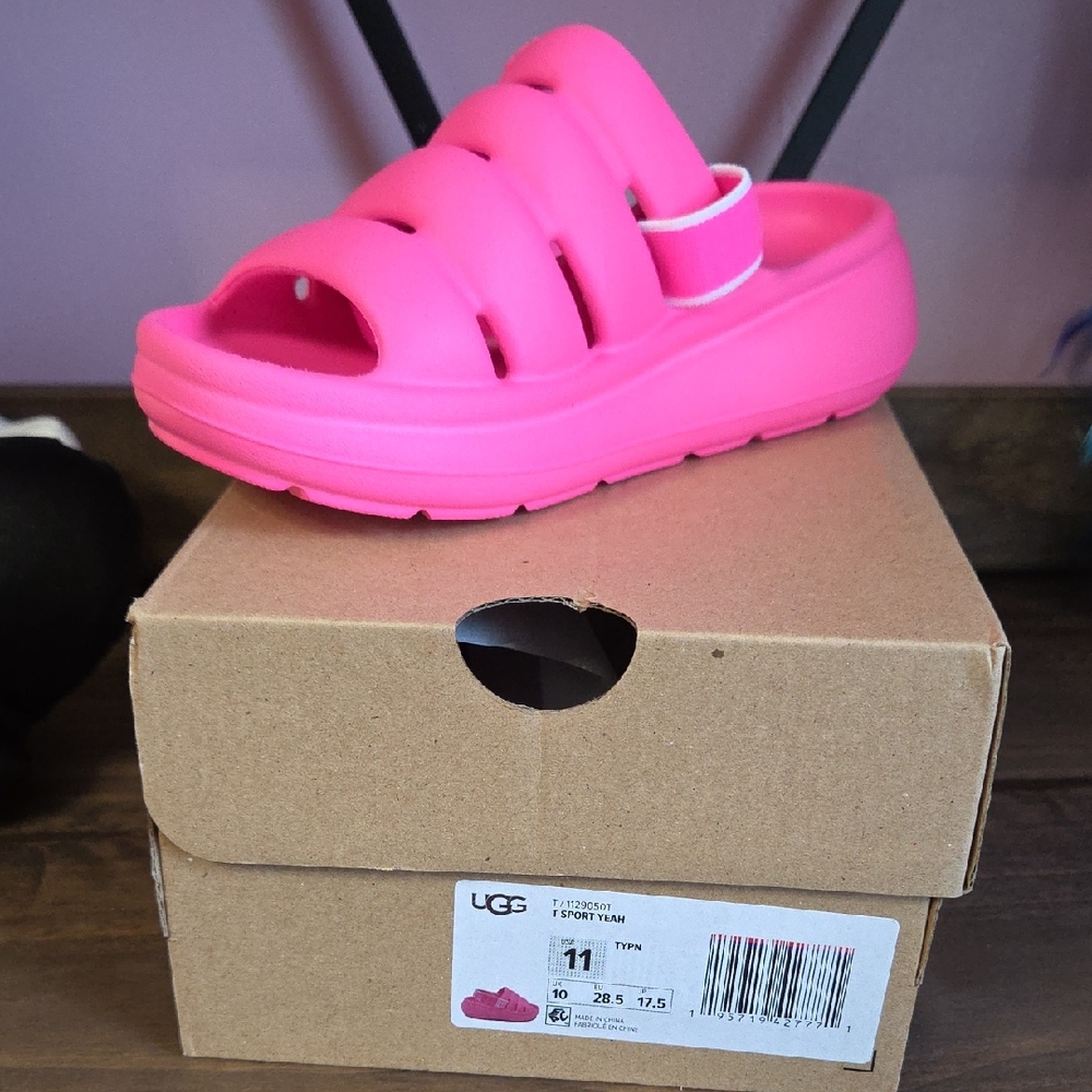 UGG Kids Pink Foam Slide Sandal with Heel Strap